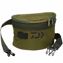 Best reviews of 😍 Daiwa Black Widow Bait Caddy Luggage 🤩