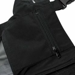 Top 10 π Daiwa Airity Gore-Tex Bib & Brace Clothing π 8 Top 10 π Daiwa Airity Gore-Tex Bib & Brace Clothing π -Daiwa Official Website daiwa airity gore tex bib brace close up 4