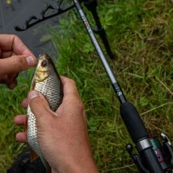 Deals 🧨 Daiwa N'ZON S Pellet Waggler Rods ⭐ -Daiwa Official Website daiwa n zon s pellet waggler rods in use 4